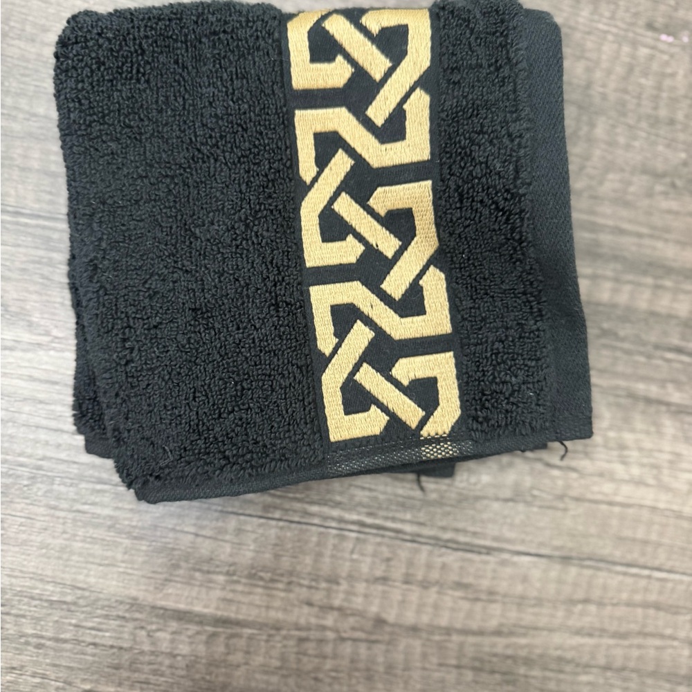 COPY - Bebe Black and Gold Wash Cloth